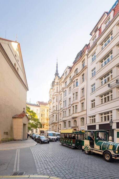 Luxury Apartment On Old Town Square פראג מראה חיצוני תמונה